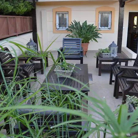 Artemis Tatil Evi